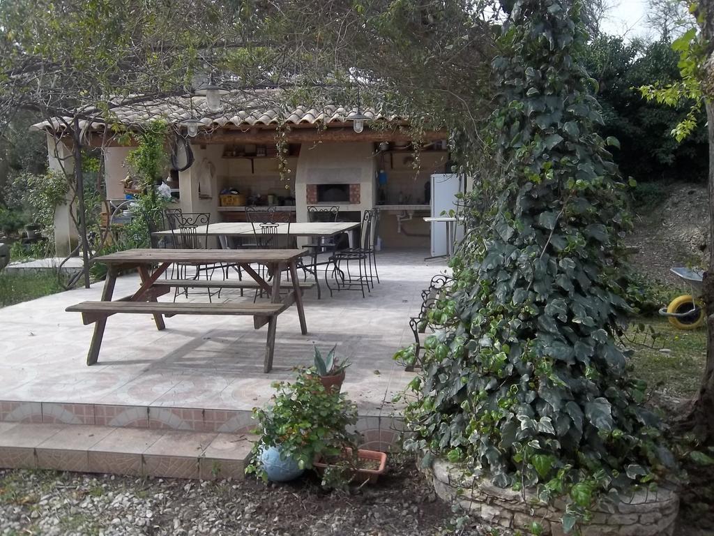 B&B Le Petit Frigouye Rochefort-du-Gard Luaran gambar